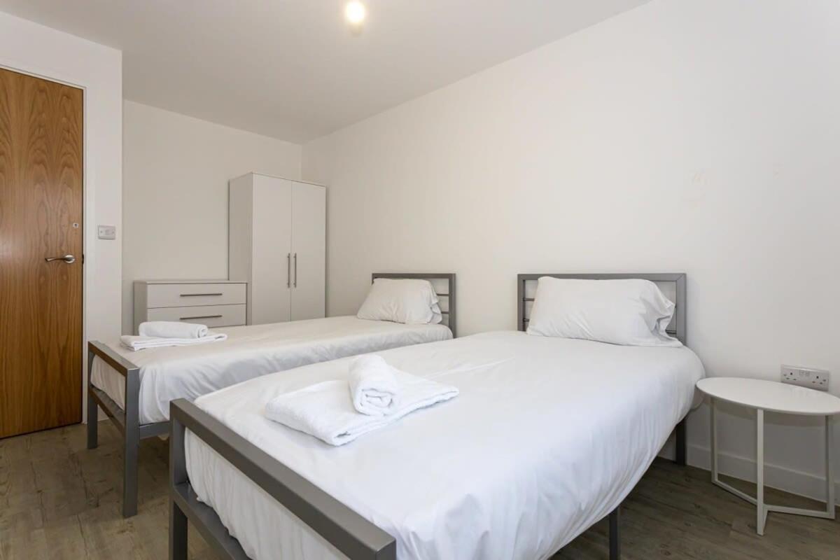 Stunning 2 Bed Apartment In Salford Amazing Views Manchester Exterior photo